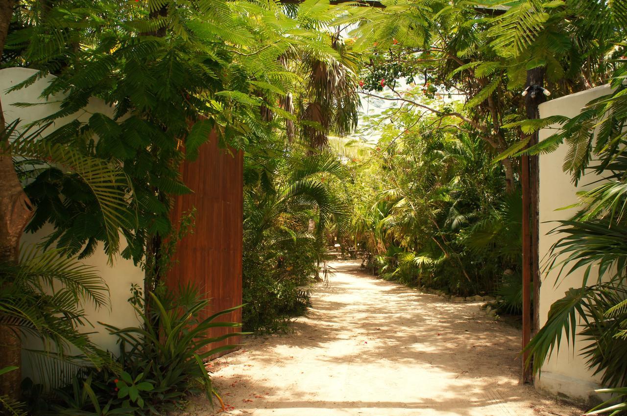 Cabanas La Luna Hotel Tulum Exterior foto