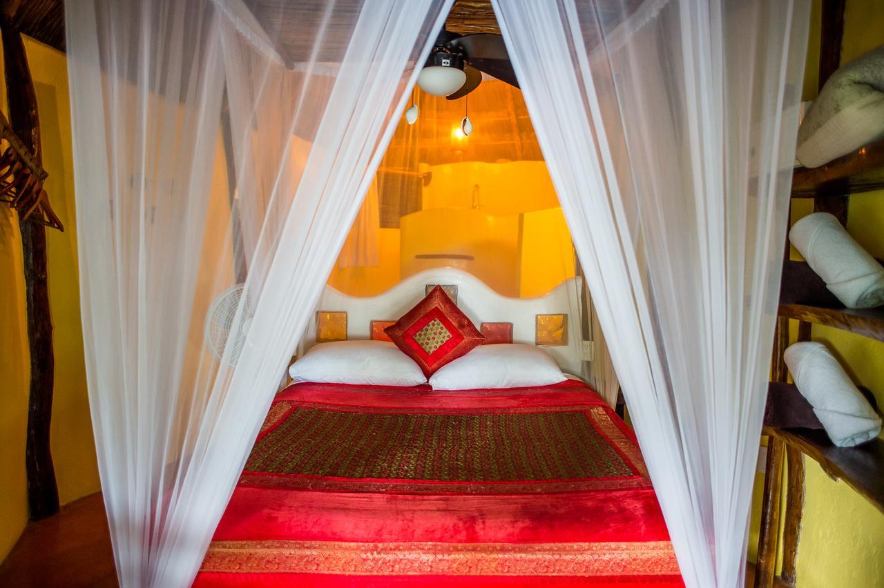 Cabanas La Luna Hotel Tulum Exterior foto